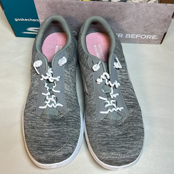 Sketchers women’s Go Walk Evolution Ultra 15756W/Gray size 9 - Picture 4 of 9